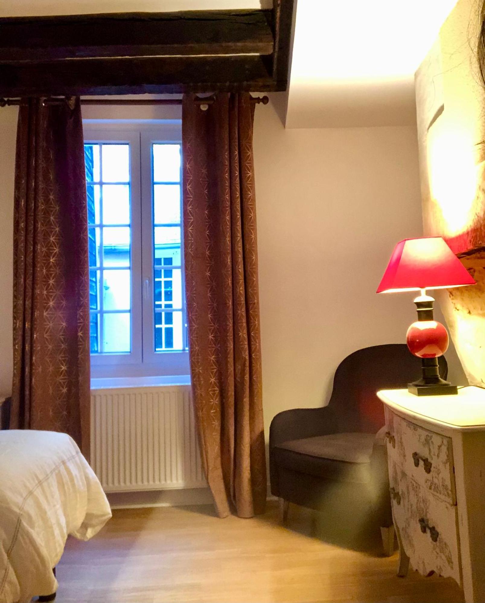 L'Amantine Chambres D'Hotes Et Gite Bourges Exteriör bild